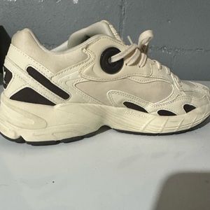 Adidas Astir “bubble tea”. Size 8 women’s